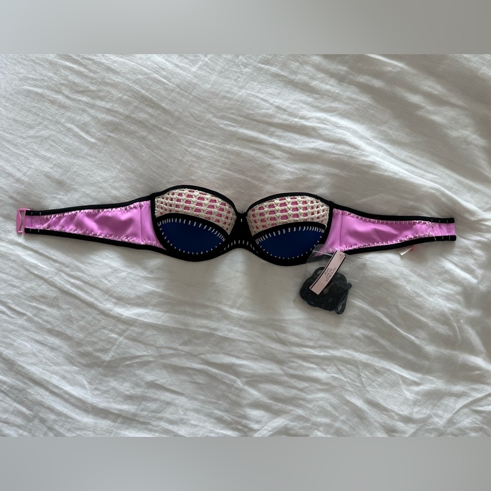Victoria’s Secret Bikini Top, Size-34B, never worn/tags attached